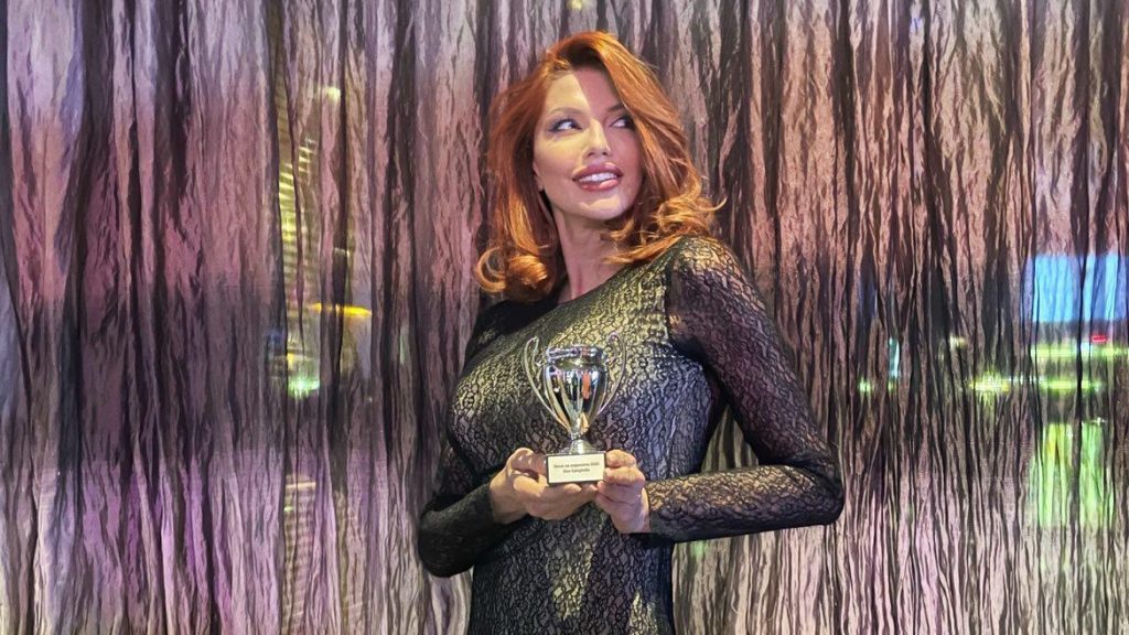Яна Средкова – „Жена на годината“ на Наградите за мода, шоу и бизнес София 2025
