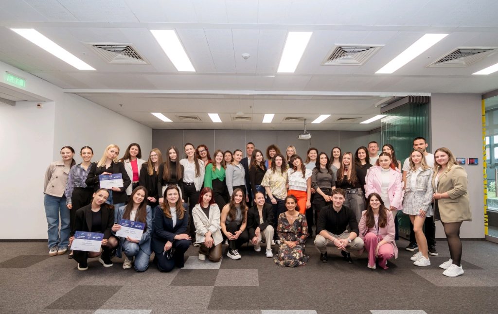 Студенти от НБУ разработиха комуникационни стратегии за финалистите от Vivacom Регионален грант