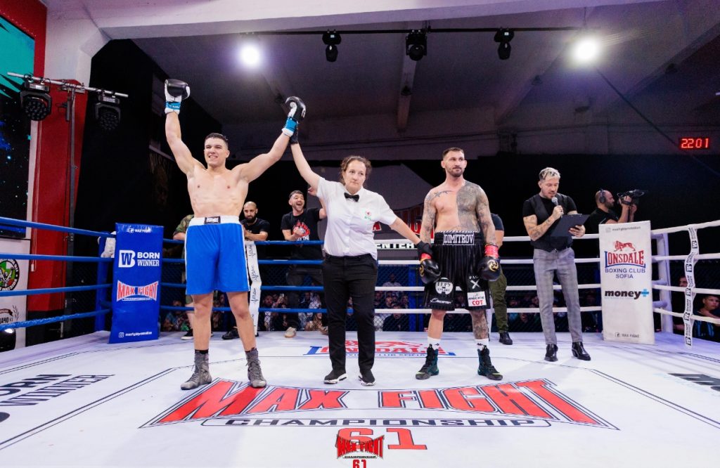 Мирослав Милков победи Богдан Сташенко в главния двубой на MAX FIGHT 61