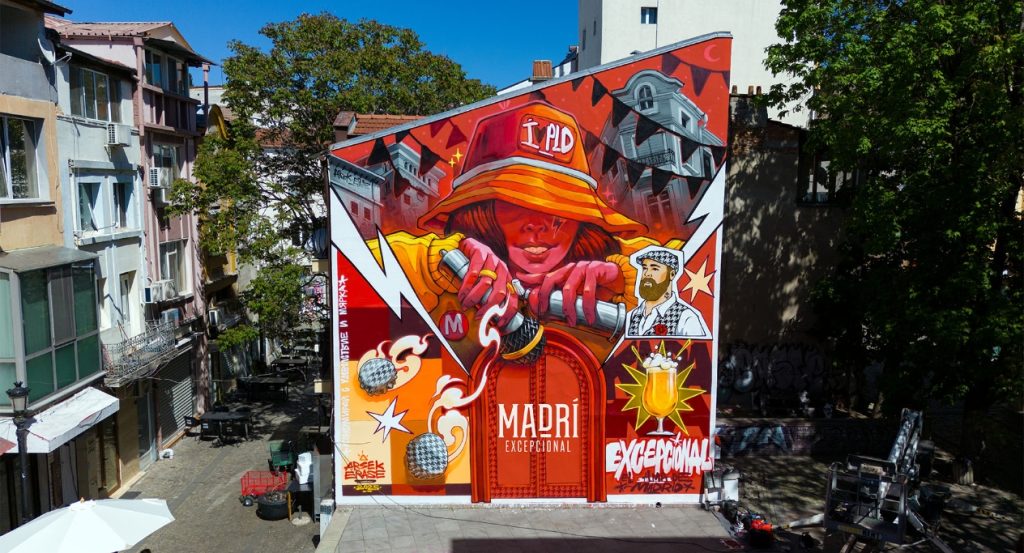 Madrí Excepcional изненада Пловдив с﻿ горещо парти и нов графит в Капана﻿