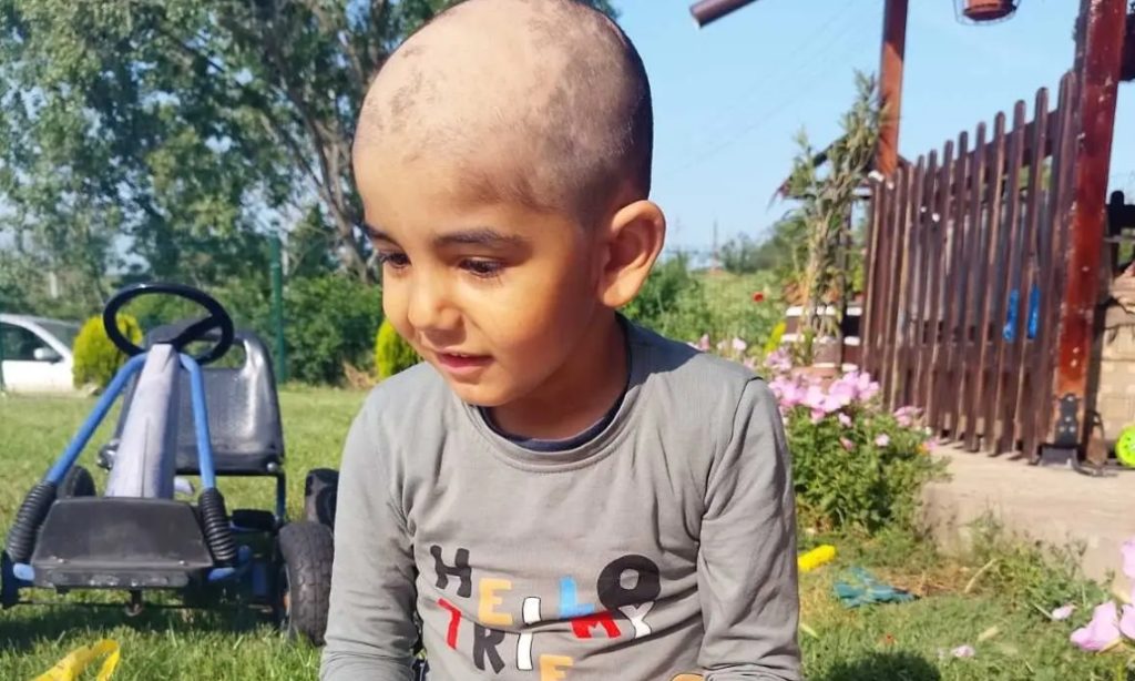 5-годишният Васко се бори с рядък агресивен рак – семейството му търси помощ