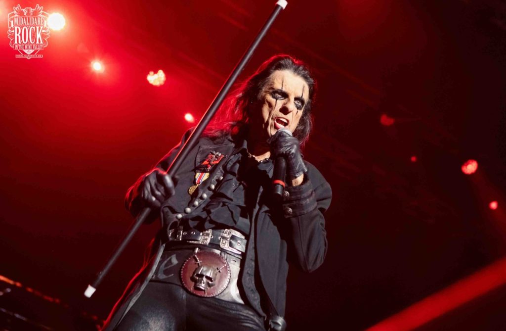 НАД 50 000 РАЗТЪРСИХА ДОЛИНАТА НА ВИНОТО﻿Midalidare Rock In The Wine Valley 2026 ще се проведе между 10 и 12 юли. Билетите „на зелено“ влизат в продажба от утре, 15 юли в 10:00 часа﻿