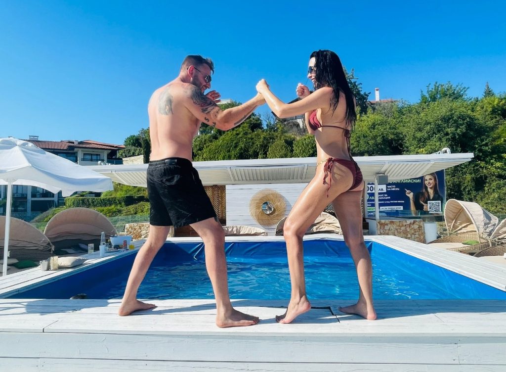 ПАПАРАШКО ОКО: Оксана Желяпова прикова всички погледи с неочаквана демонстрация на сила