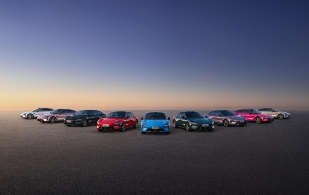 Xiaomi представи новото поколение от серията Xiaomi SU7: автомобилът на шофьора от бъдещето