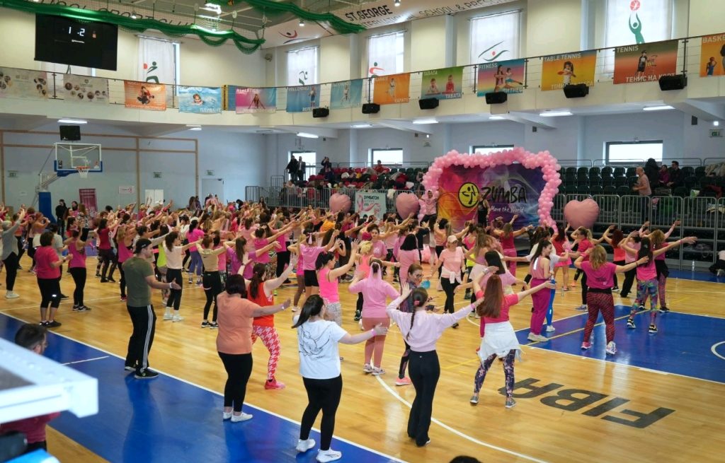 Над 1000 души от цяла България танцуваха с кауза на Party in Pink™ Zumbathon® 2026