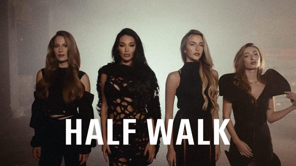 Подиум за хора, не за образи: Какво да очакваме от HALF WALK в София? 